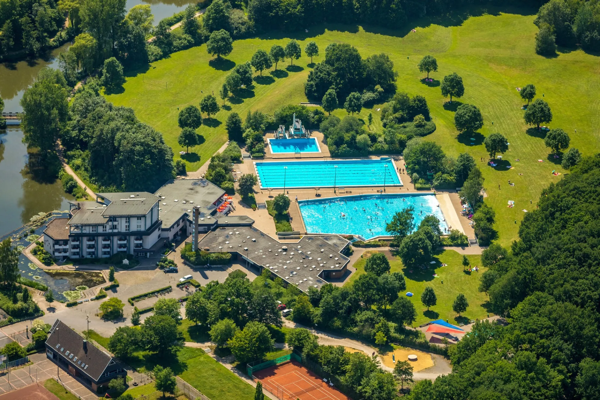 Freibad und Selbachpark in Hamm-Pelkum aus der Luft
